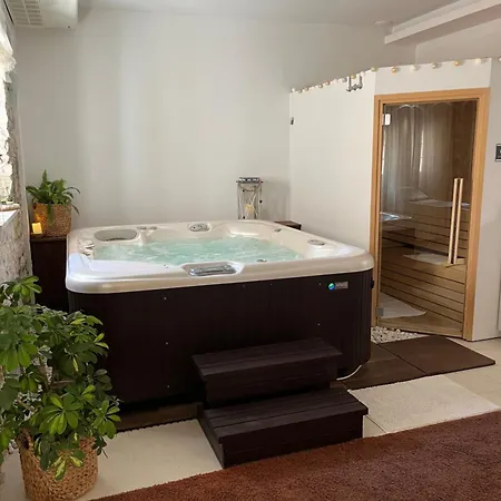 Luxury 
